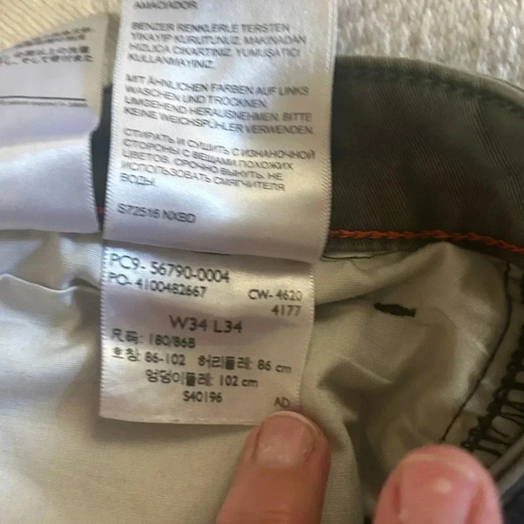 GUC Docker’s olive green jeans Straight leg 34/34 but the length runs 32” - Picture 6 of 8